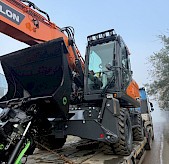 Nové kolové rypadlo rozšiřuje možnosti stavební údržby v Dukovanech